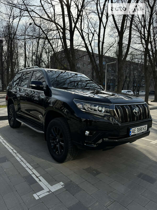 2021 toyota land cruiser 150