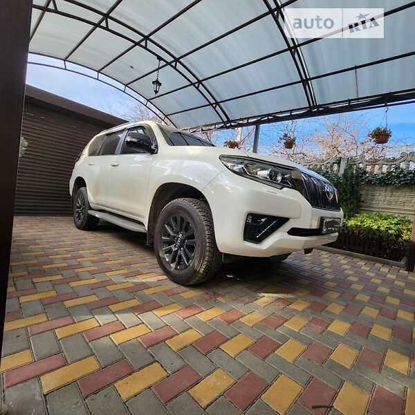2021 toyota land cruiser prado 150