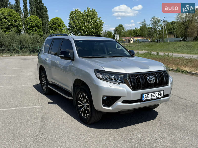 2021 toyota land cruiser prado