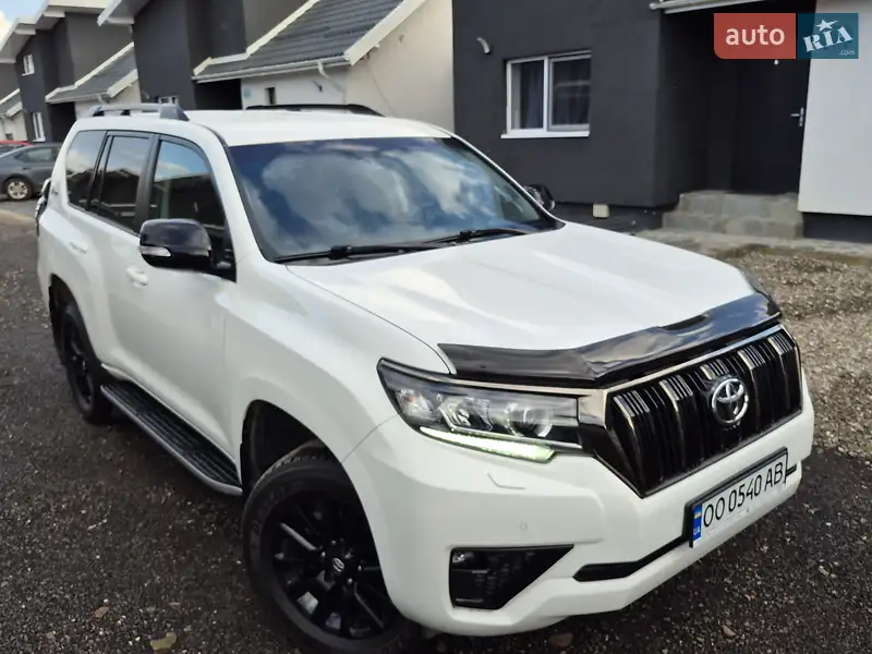 2022 toyota land cruiser prado
