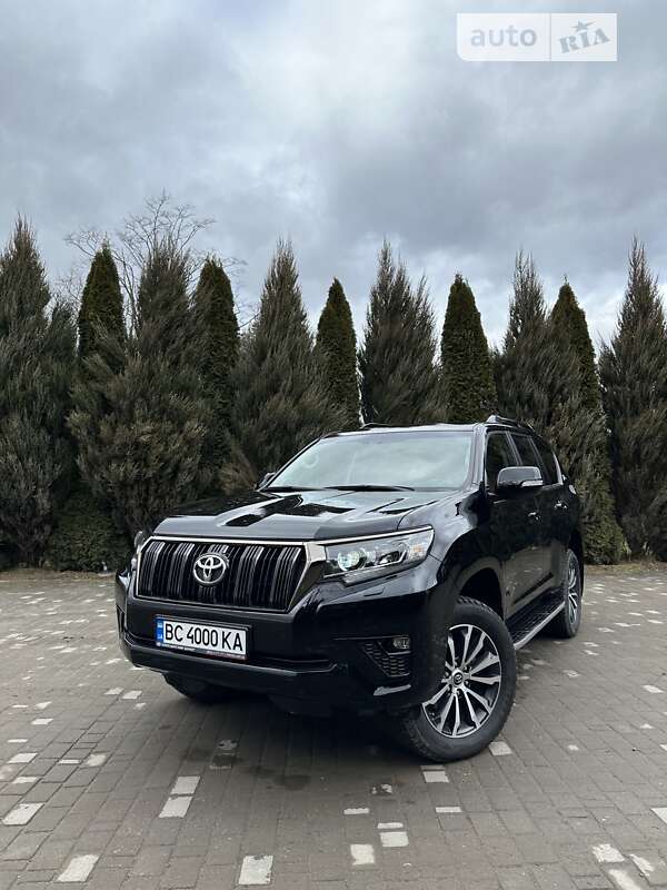 2022 toyota land cruiser 150