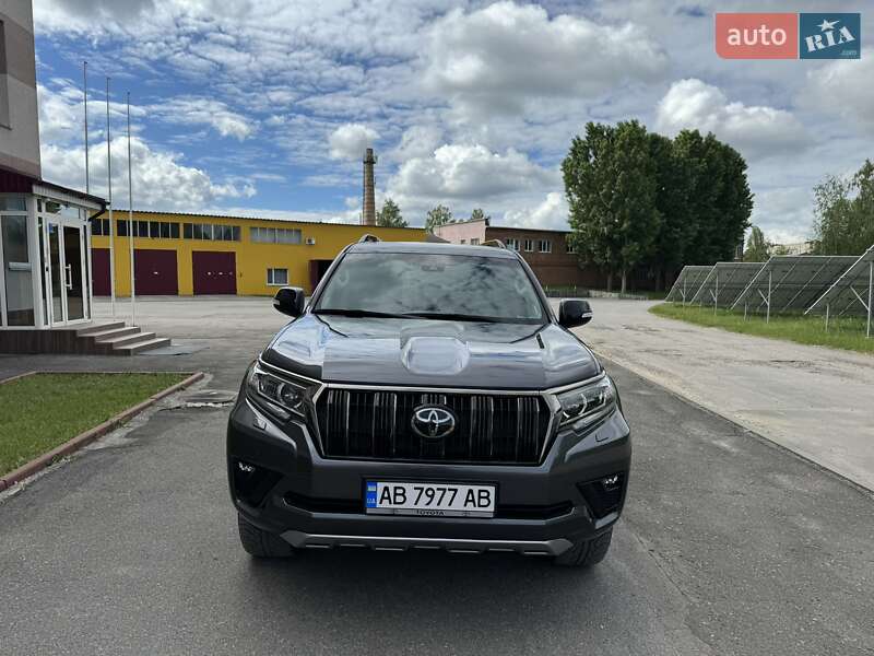 2022 toyota land cruiser prado