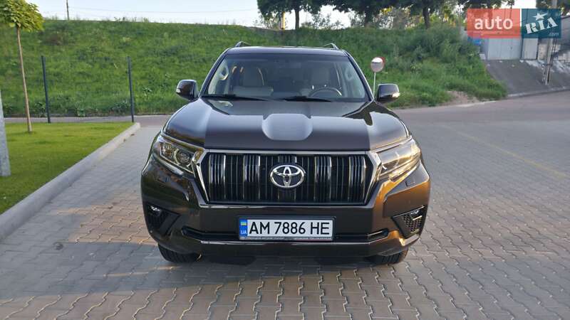 2022 toyota land cruiser prado 150
