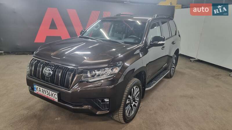 2022 toyota land cruiser prado 150