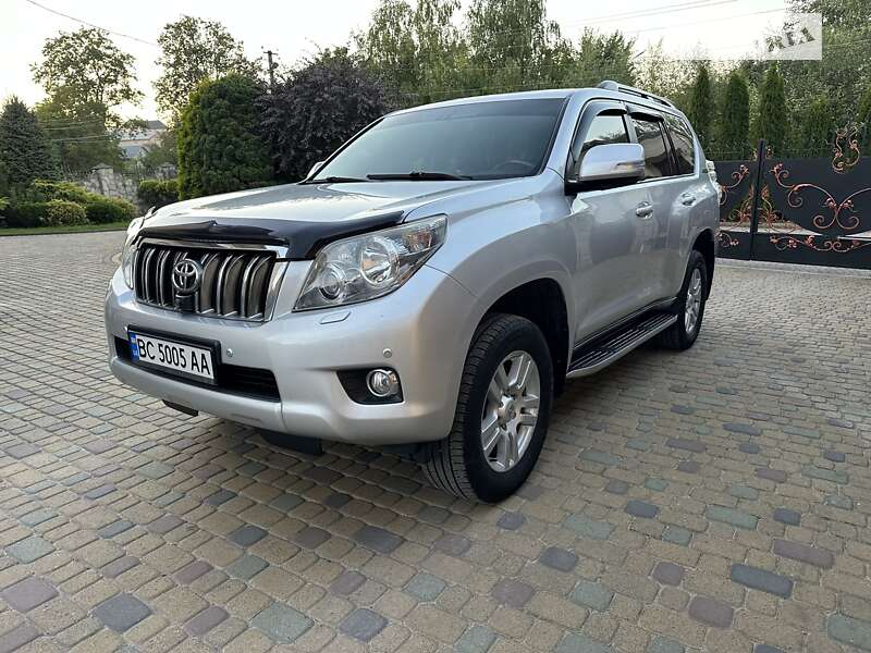 2010 toyota land cruiser prado