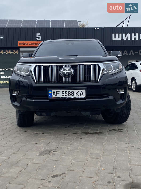 2019 toyota land cruiser prado