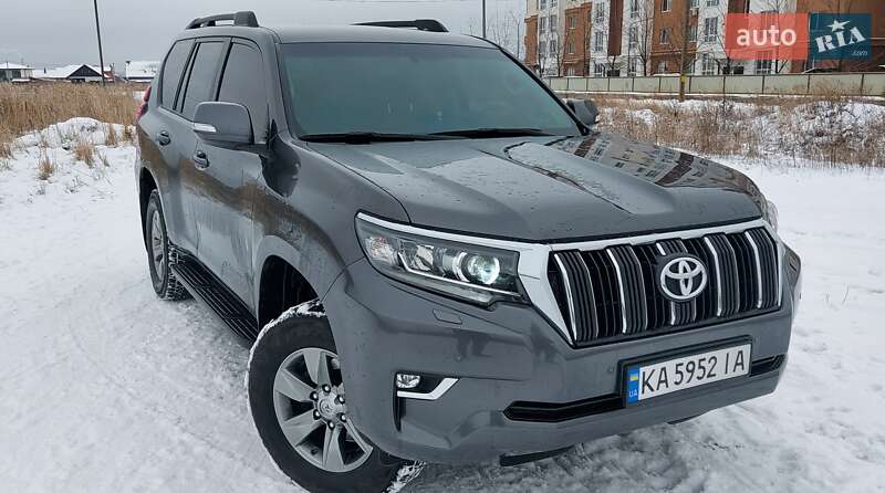2019 toyota land cruiser prado