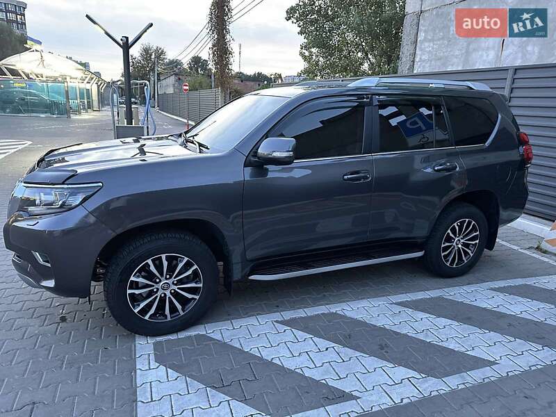 2019 toyota land cruiser prado 150