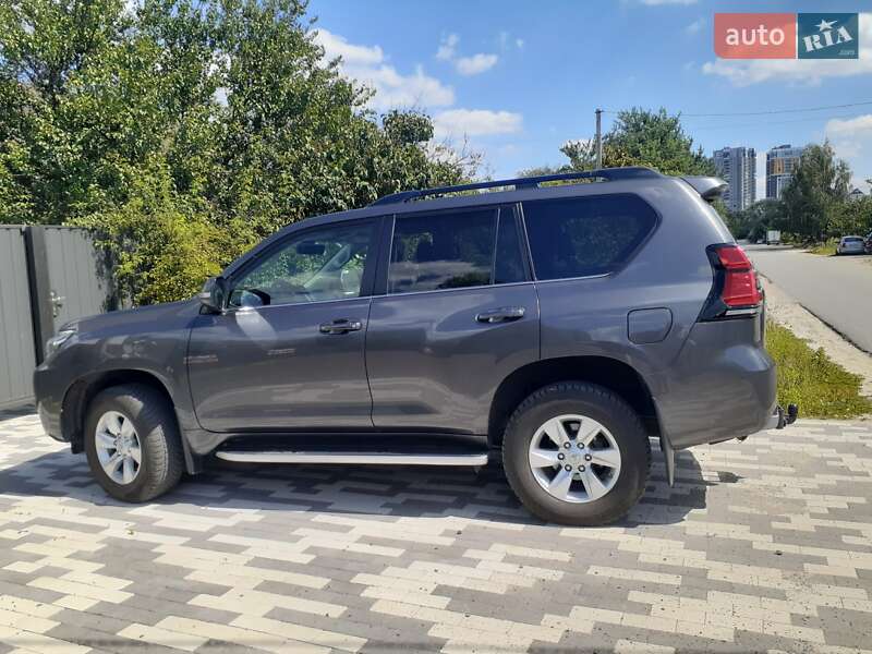 2019 toyota land cruiser prado 150