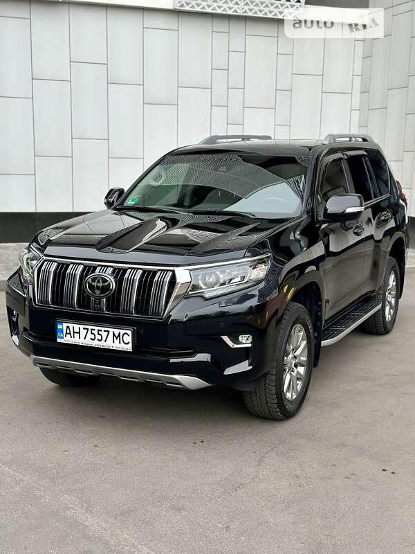 2019 toyota land cruiser prado
