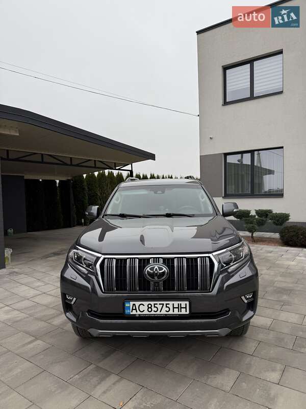 2020 toyota land cruiser prado