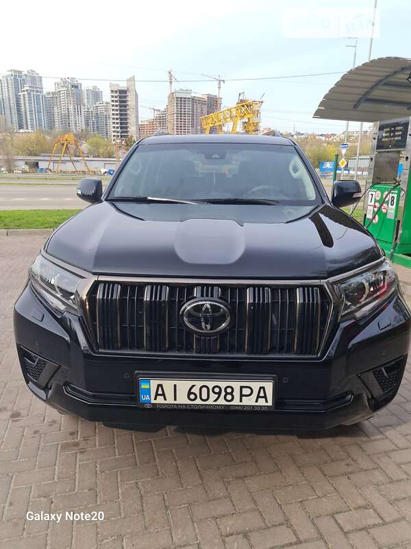 2021 toyota land cruiser prado 150