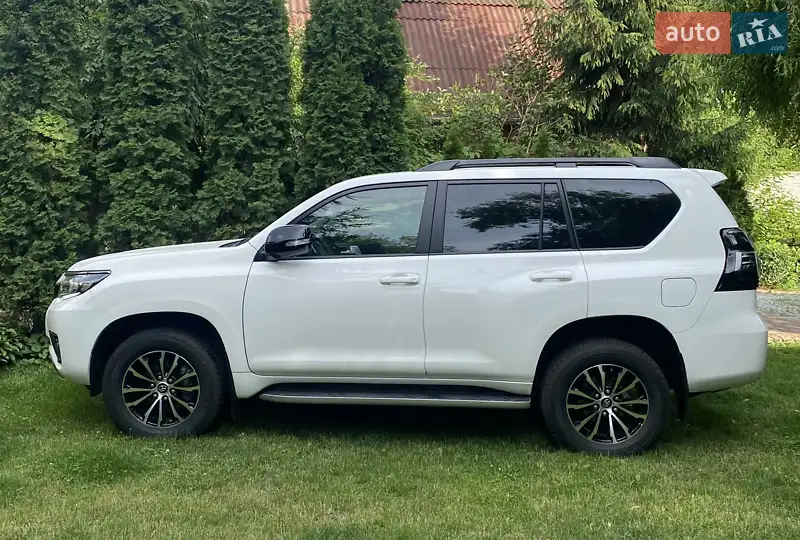 2021 toyota land cruiser prado 150