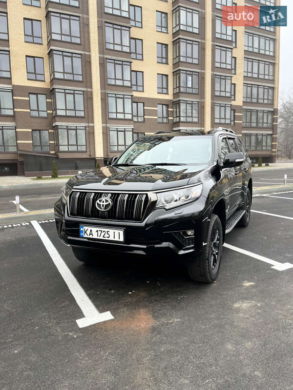 2021 toyota land cruiser 150