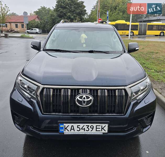 2021 toyota land cruiser prado 150