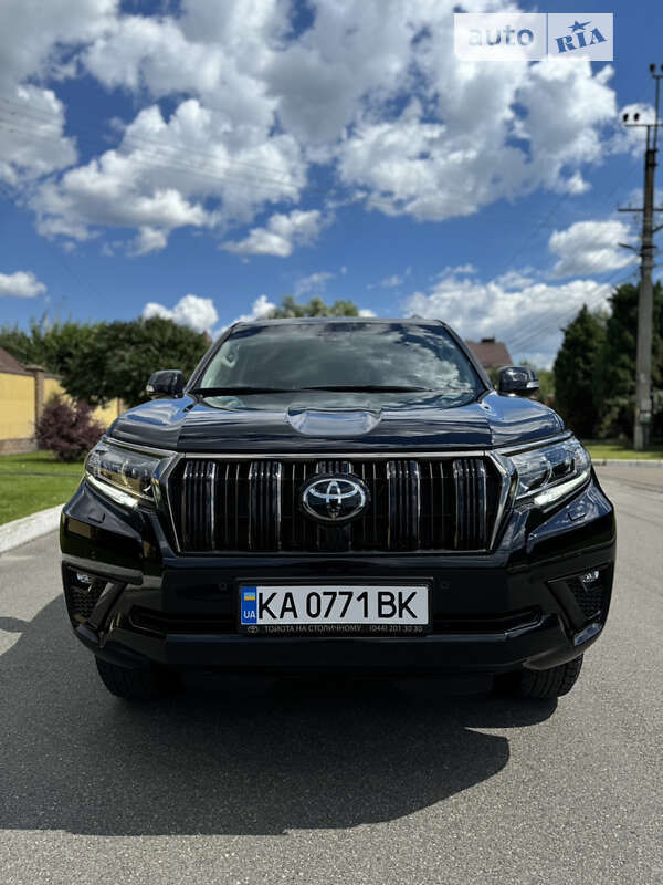 2022 toyota land cruiser prado 150