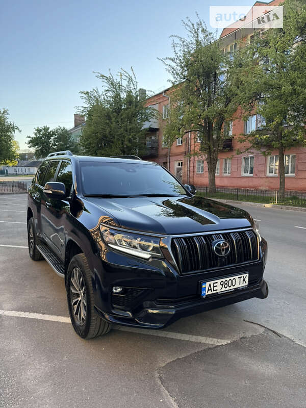 2022 toyota land cruiser prado 150