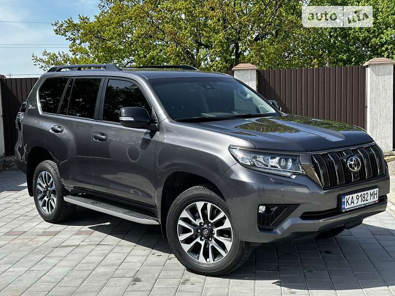 2022 toyota land cruiser prado 150
