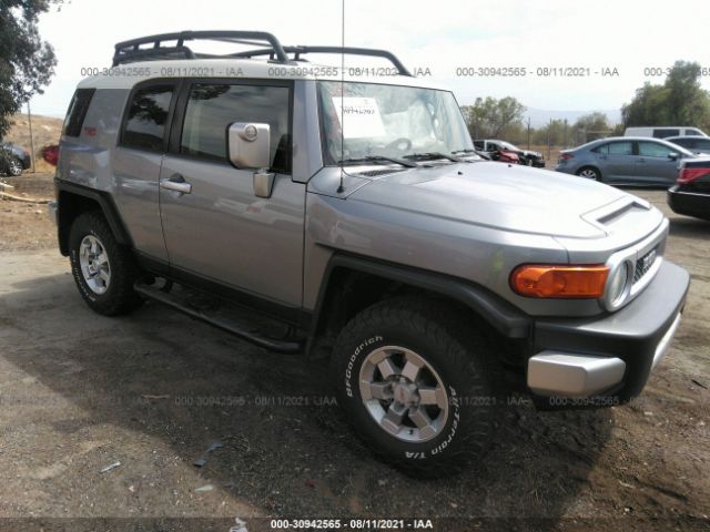 2012 toyota fj cruiser