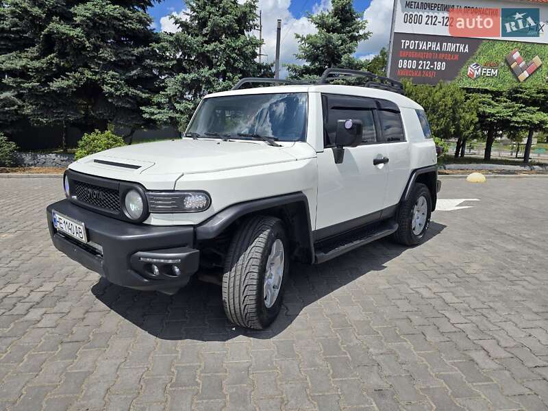 2010 toyota fj cruiser
