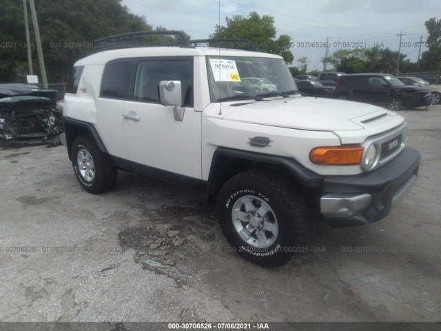 2011 toyota fj cruiser