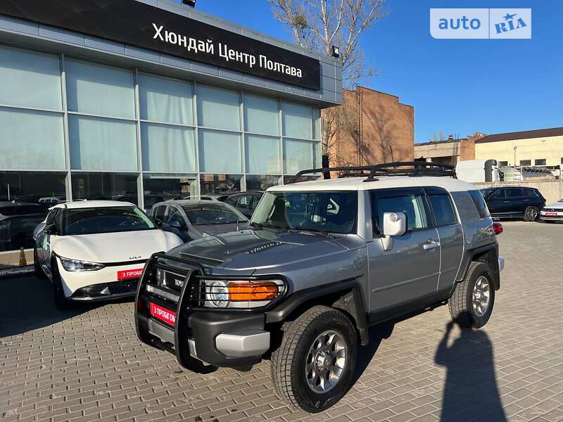 2012 toyota fj cruiser