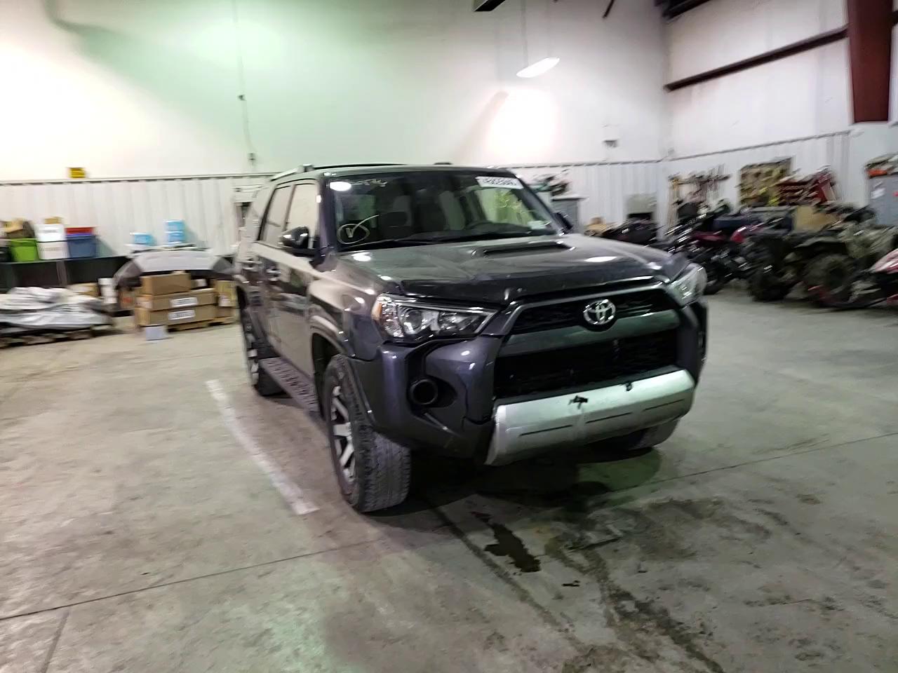2017 toyota 4runner sr