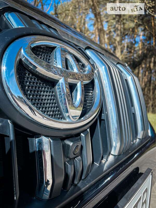 2018 toyota land cruiser prado 150