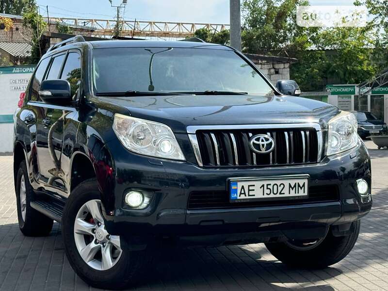 2012 toyota land cruiser