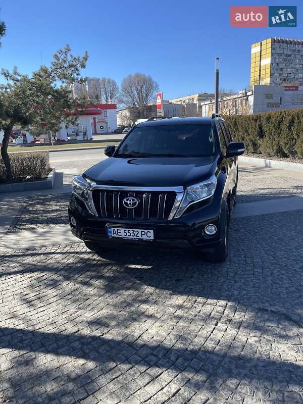 2016 toyota land cruiser prado