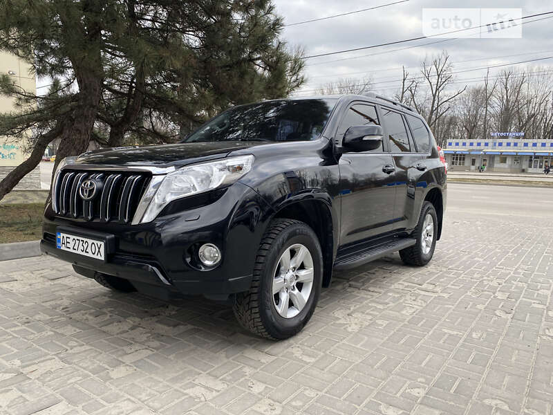 2016 toyota land cruiser 150