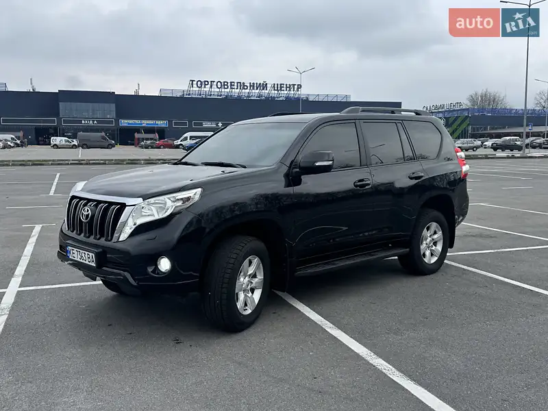 2017 toyota land cruiser 150