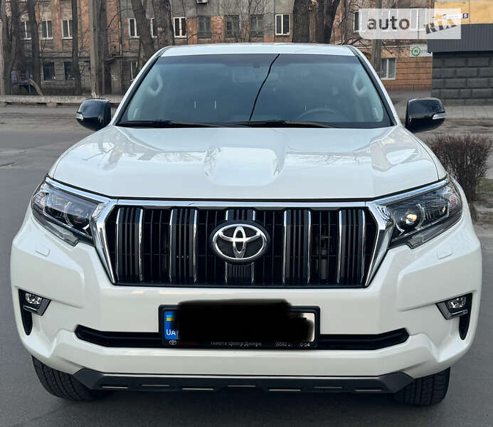 2018 toyota land cruiser prado 150