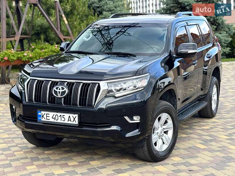 2018 toyota land cruiser 150