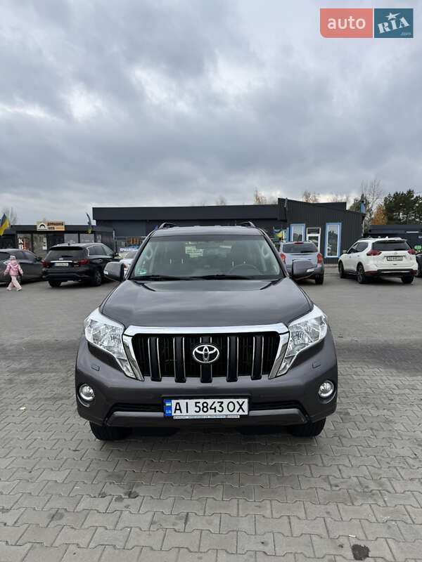 2017 toyota land cruiser prado