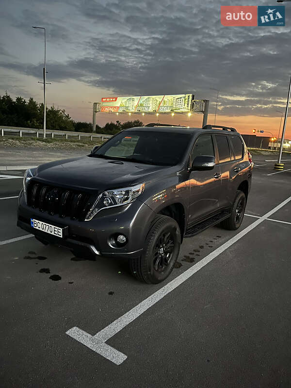 2013 toyota land cruiser prado