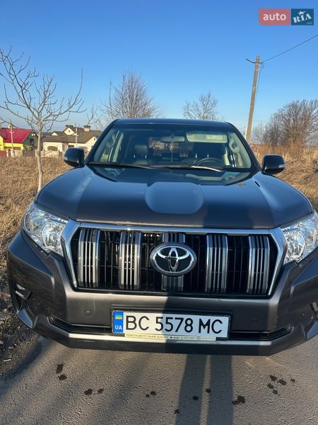 2019 toyota land cruiser 150
