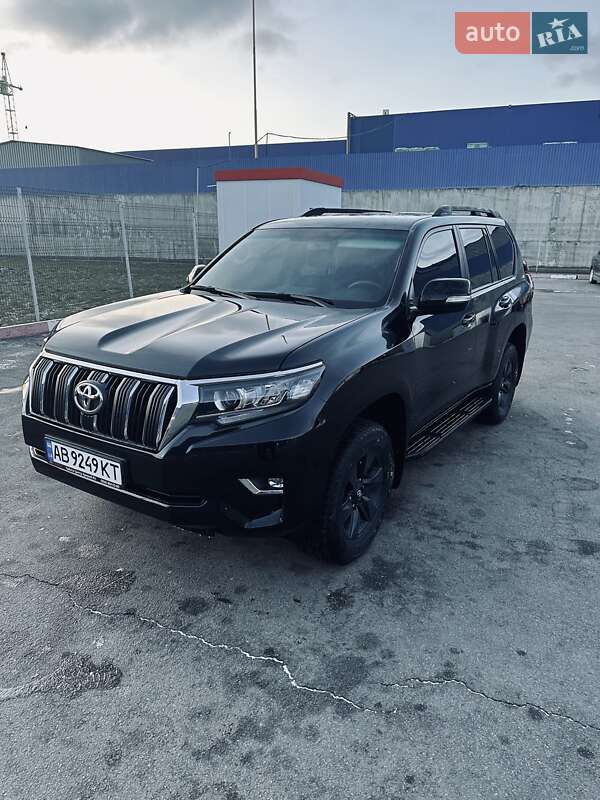 2018 toyota land cruiser prado