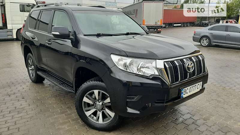 2019 toyota land cruiser 150