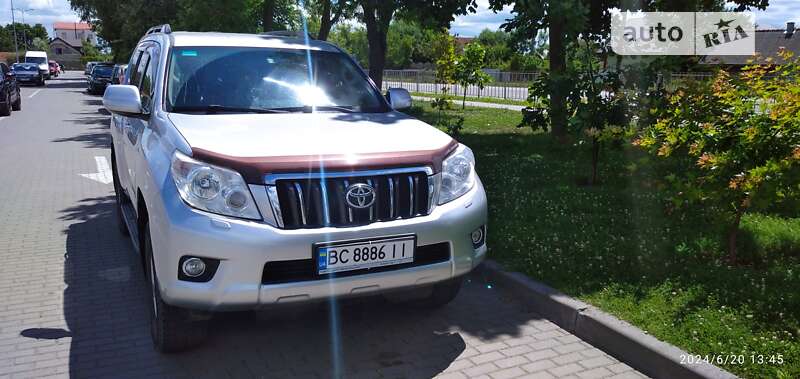 2012 toyota land cruiser 150