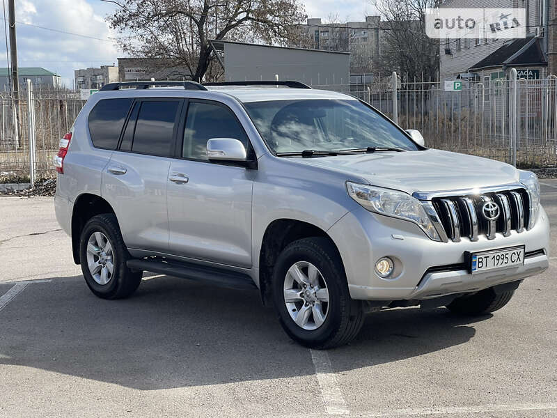 2017 toyota land cruiser prado