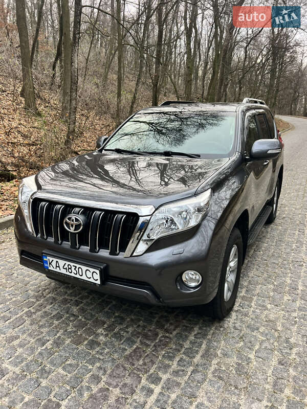 2017 toyota land cruiser prado