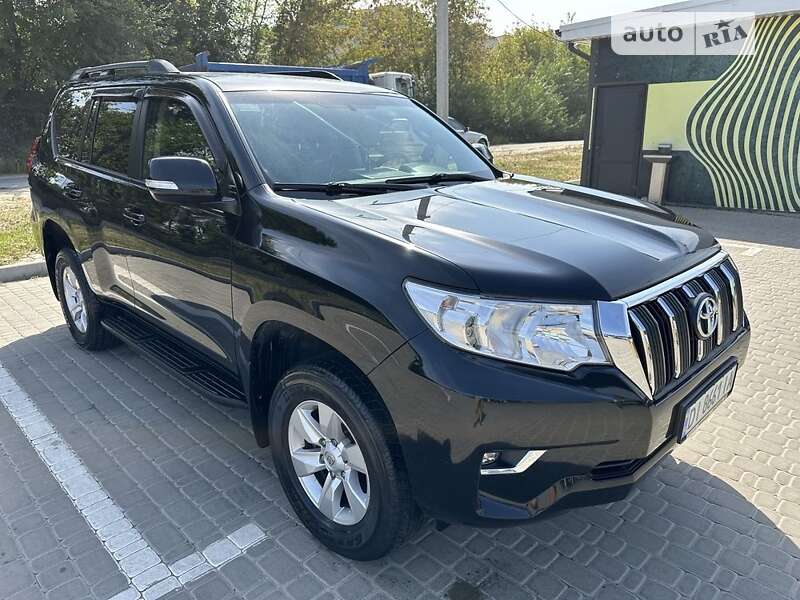2017 toyota land cruiser 150