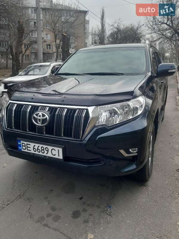 2017 toyota land cruiser prado