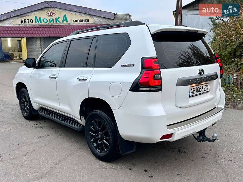 2021 toyota land cruiser prado 150