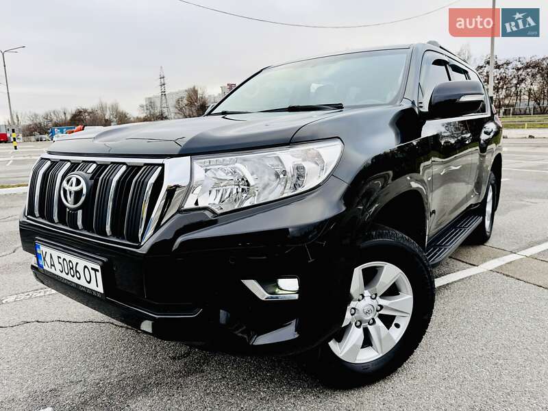 2017 toyota land cruiser prado