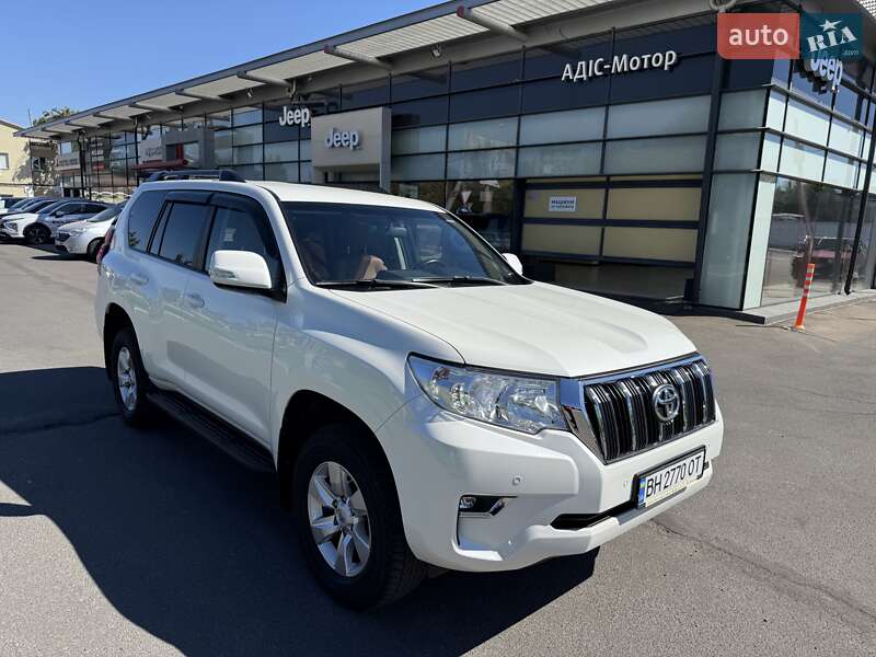 2018 toyota land cruiser 150