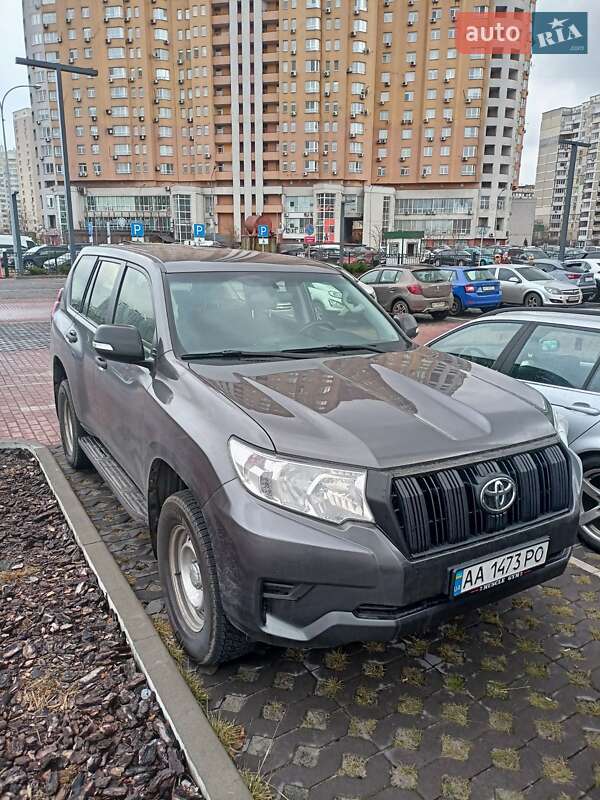 2019 toyota land cruiser 150