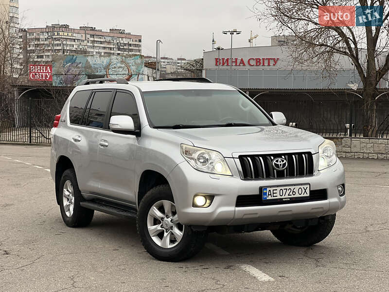 2011 toyota land cruiser prado