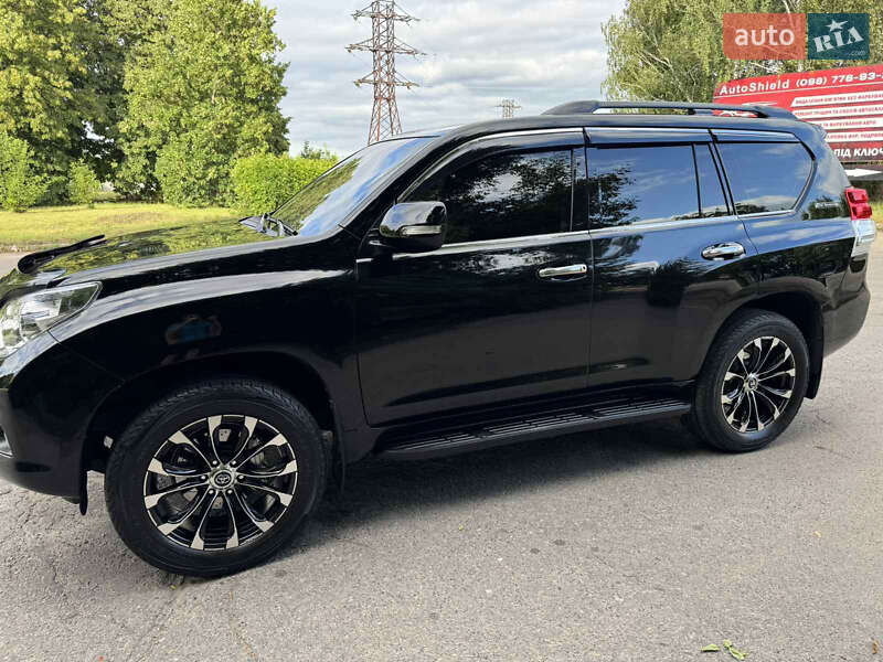 2012 toyota prado